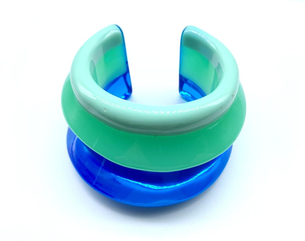 New trendy three layers C shaped resin bracelet for lady